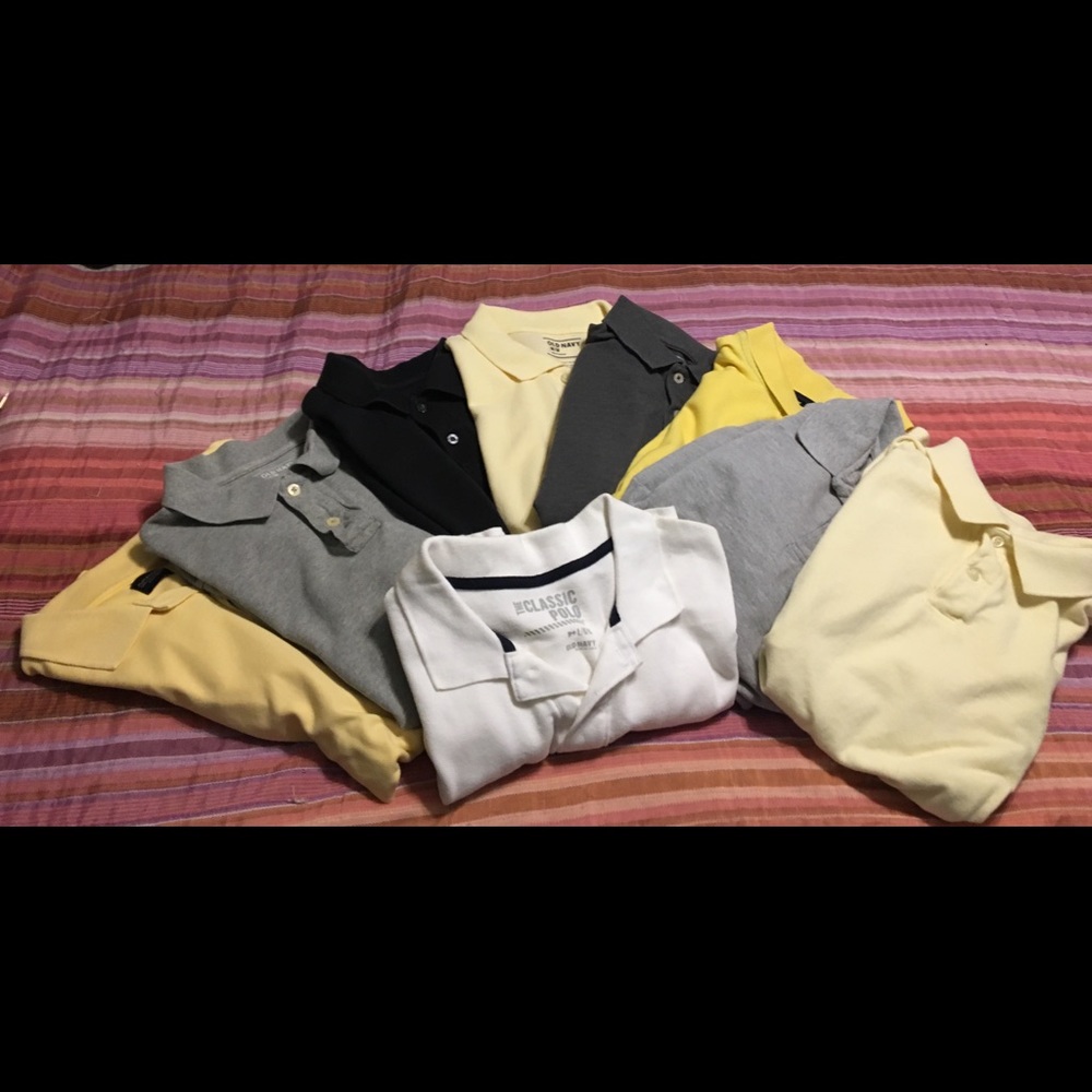 Lot of 9 mens polo shirts mostly med., 1 large.